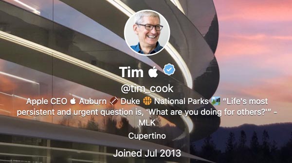 Trump sbaglia il suo nome, Tim Cook lo cambia su Twitter Trump sbaglia il suo nome, Tim Cook lo cambia su Twitter