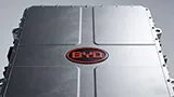 BYD punta a nuove tecnologie: batterie a stato solido e ioni di sodio. Ci sono progressi