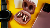 Samsung Galaxy Buds Live: gli auricolari dalla forma unica a ''fagiolo'' tutti da scoprire. La recensione
