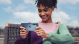 Motorola presenta lo smartphone 5G più sottile al mondo! Ecco il nuovo Motorola edge 30