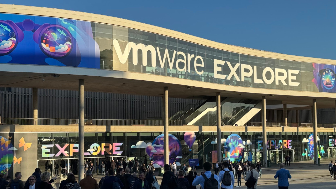 Le novit&agrave; di VMware a Explore Barcelona 2023: IA, cloud sovrano e collaborazioni con Intel e Google Cloud