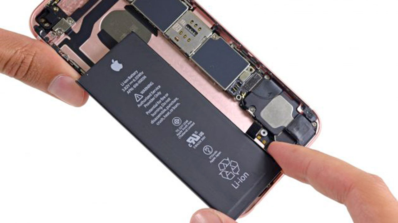 Apple: ecco come cambiano le prestazioni di un iPhone 6S dopo la  sostituzione della batteria | Hardware Upgrade