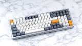 Input Club presenta la tastiera Kira: meccanica, design classic e materiali premium