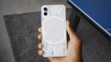 Nothing Phone (1) mostrato dal vivo! Ecco il LED di notifica del futuro |VIDEO