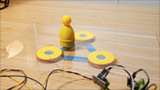 Un set di scacchi con 32 robot indipendenti: un prototipo funziona, altri 31 ancora da costruire