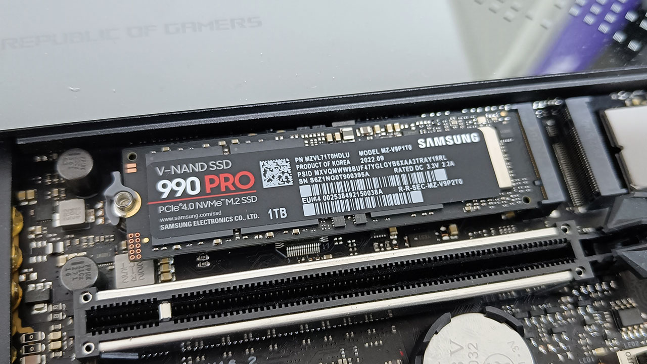 Samsung 990 Pro ha un problema? Un valore che scende troppo rapidamente  preoccupa gli acquirenti | Hardware Upgrade