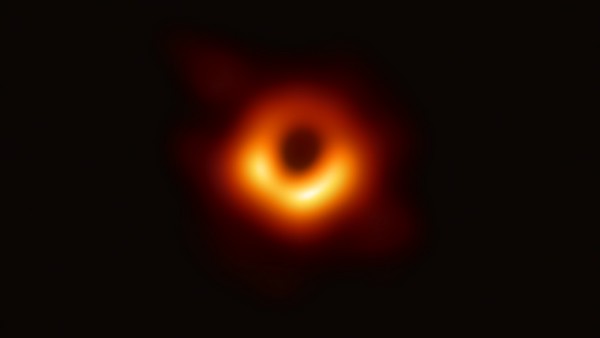 immagine buco nero